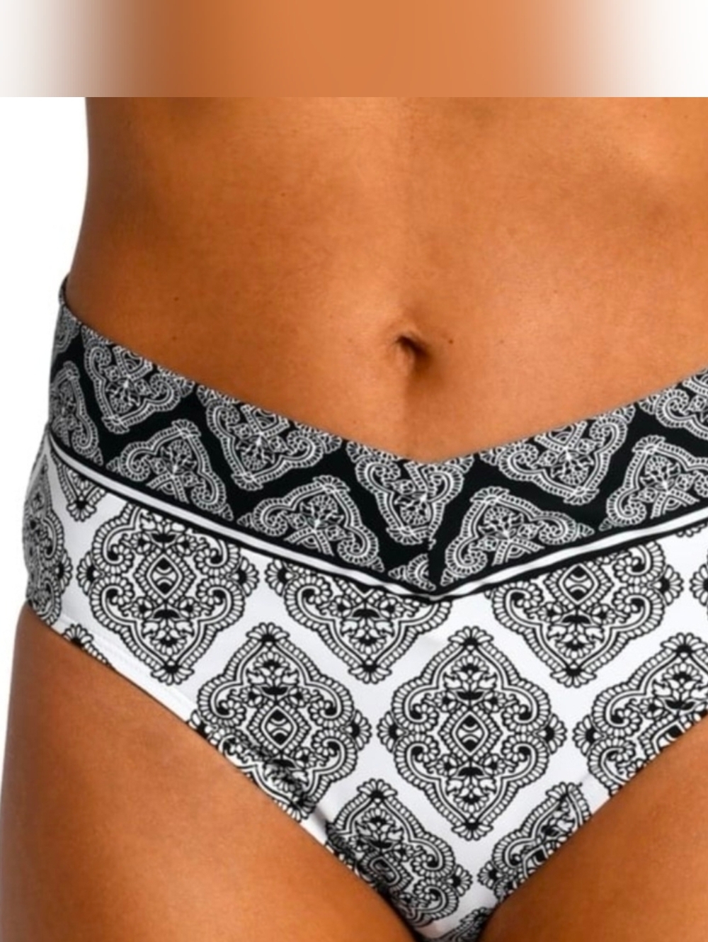 La Blanca Womens Oasis Tile V-Front Bikini Bottom, Black 8